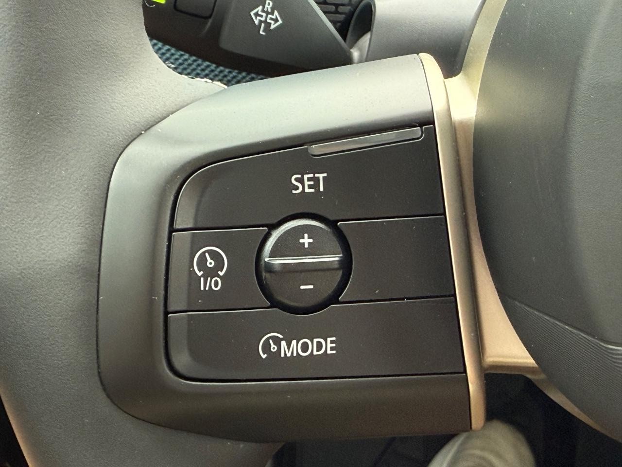 MINI Countryman Vehicle Image 11