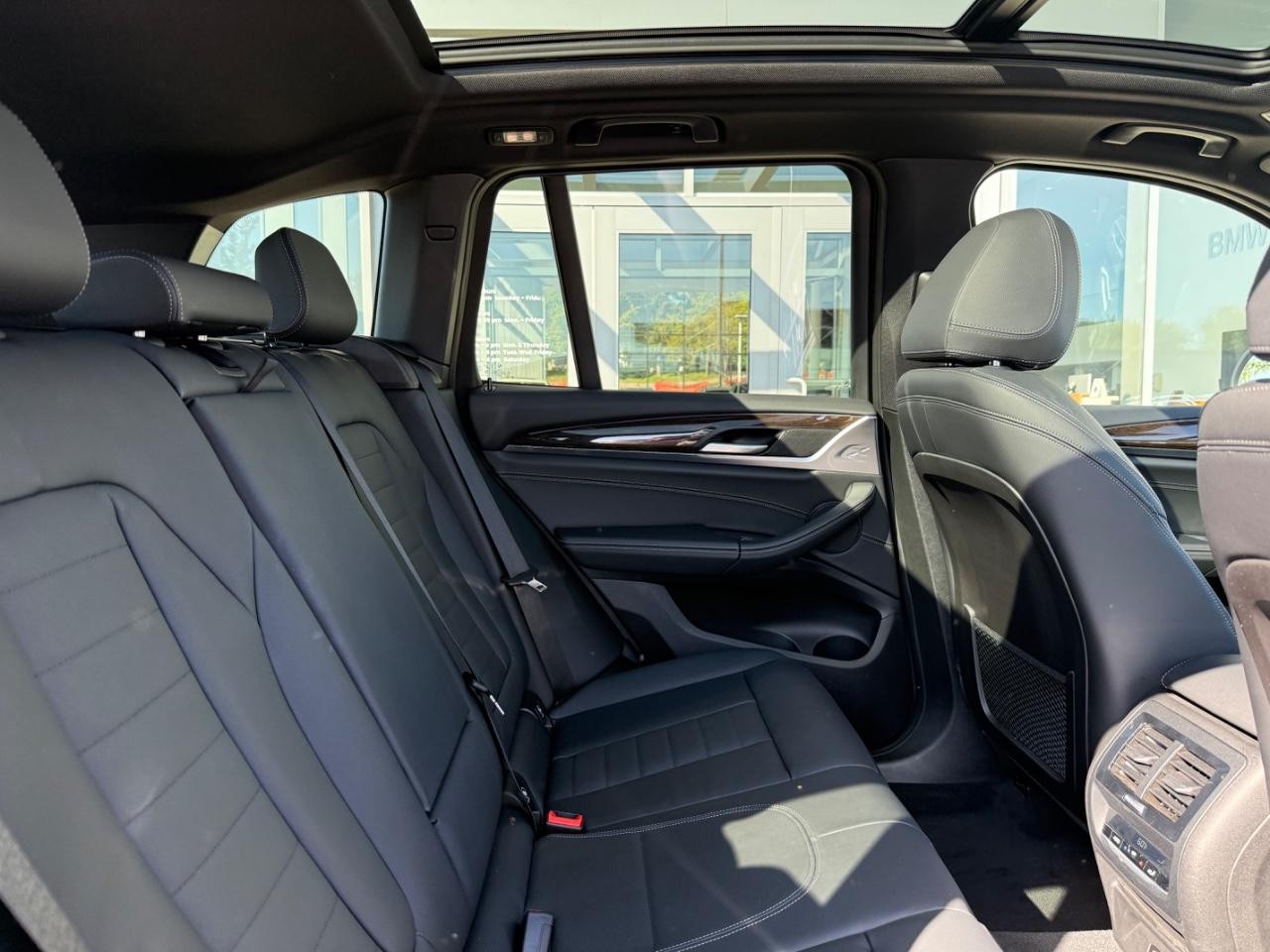 BMW X3 Vehicle Image 10