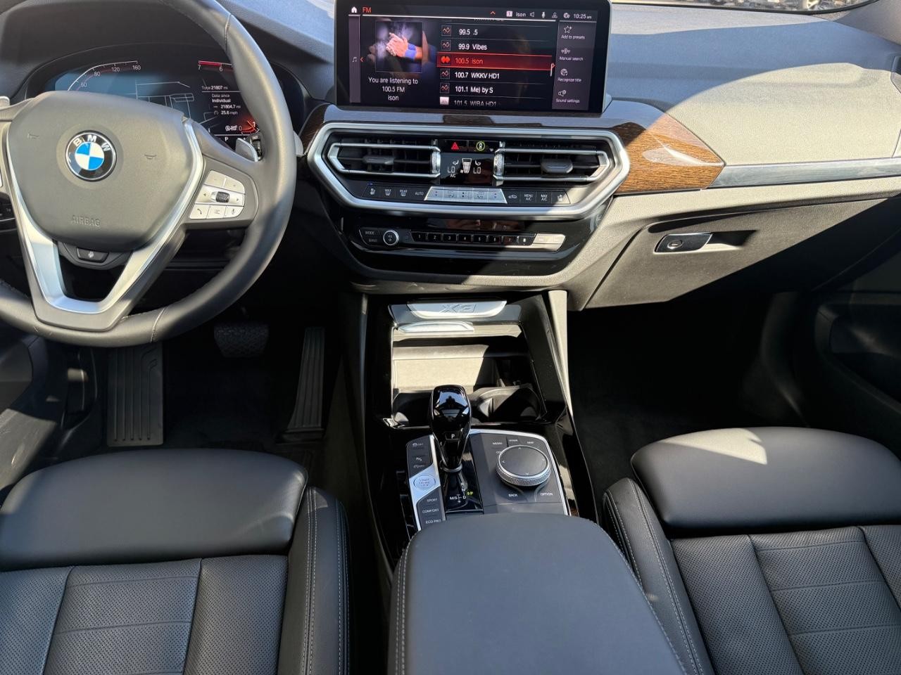 BMW X3 Vehicle Image 11