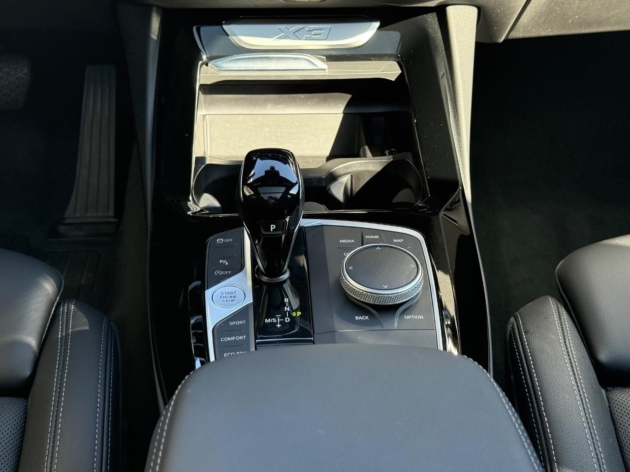 BMW X3 Vehicle Image 13