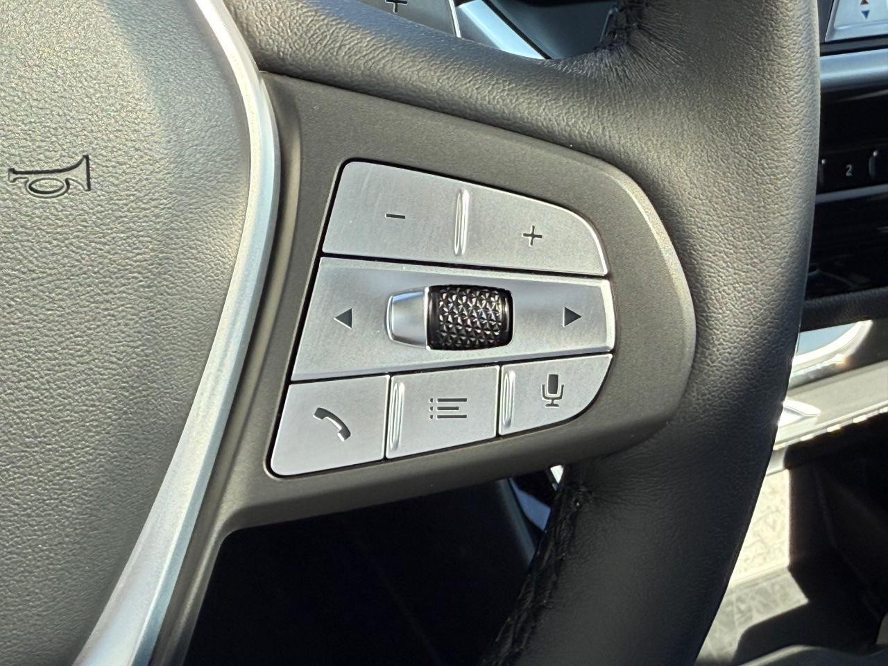 BMW X3 Vehicle Image 18