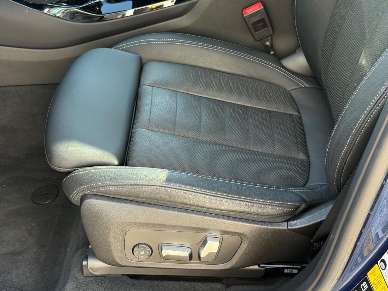 BMW X3 Vehicle Image 24