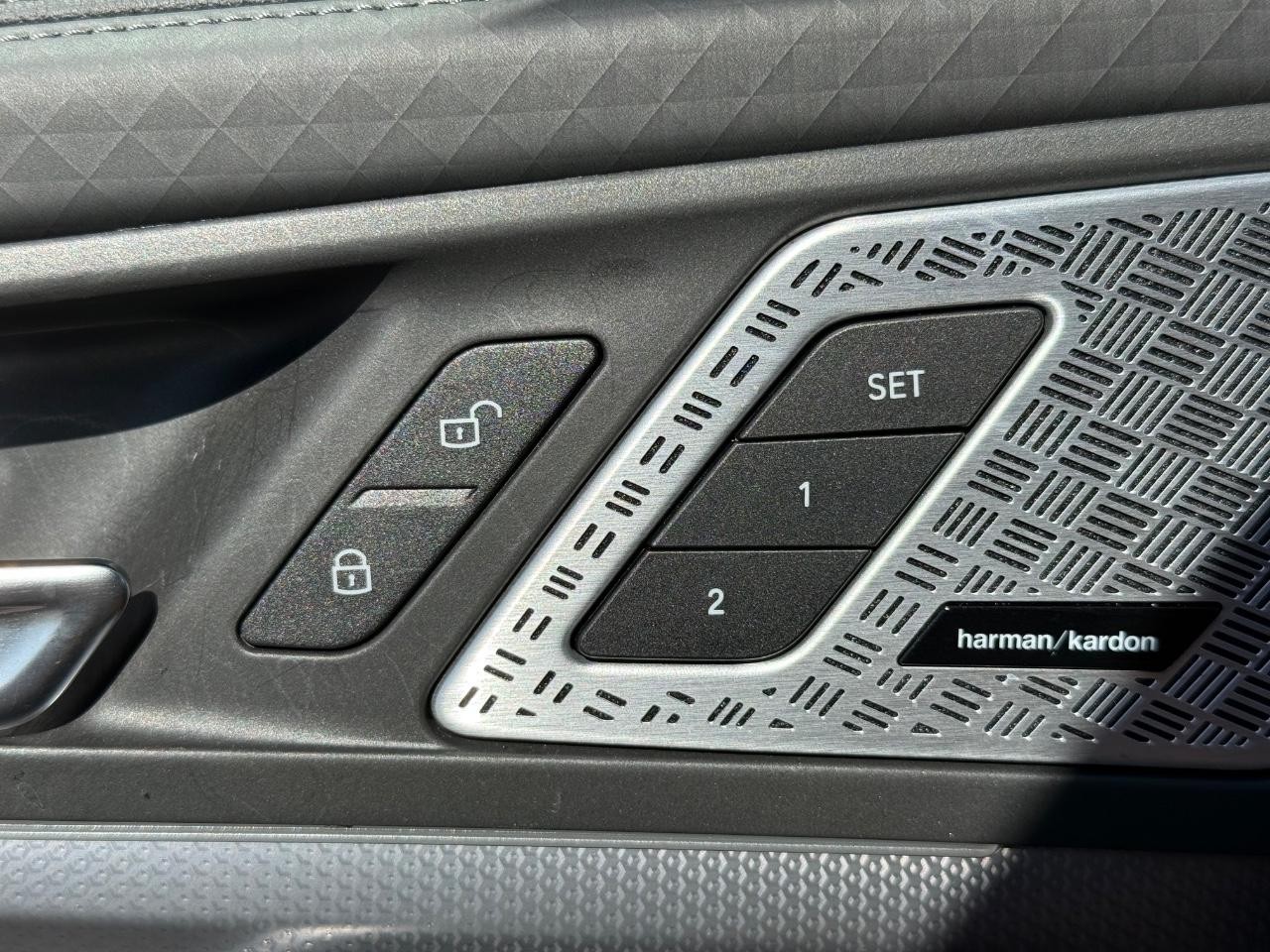BMW X2 Vehicle Image 15
