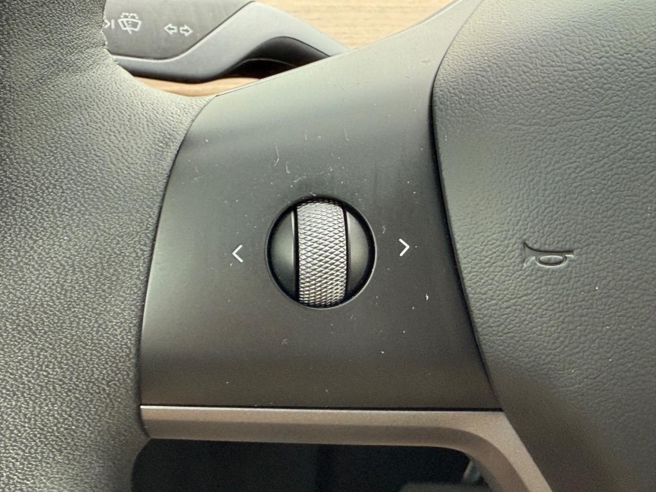 Tesla Model Y Vehicle Image 15