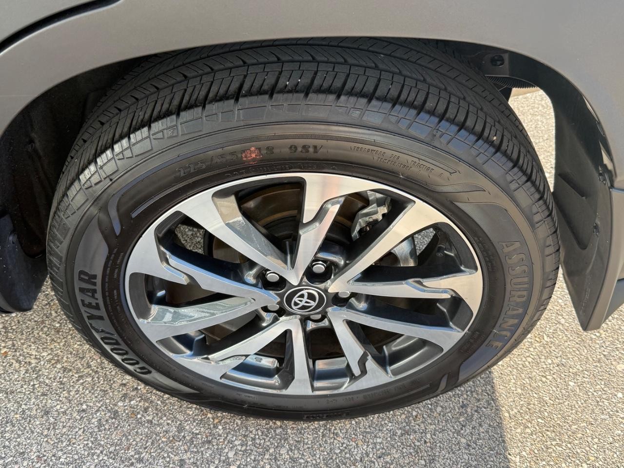 Toyota Corolla Cross Vehicle Image 14