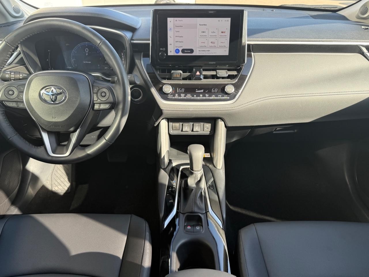 Toyota Corolla Cross Vehicle Image 18