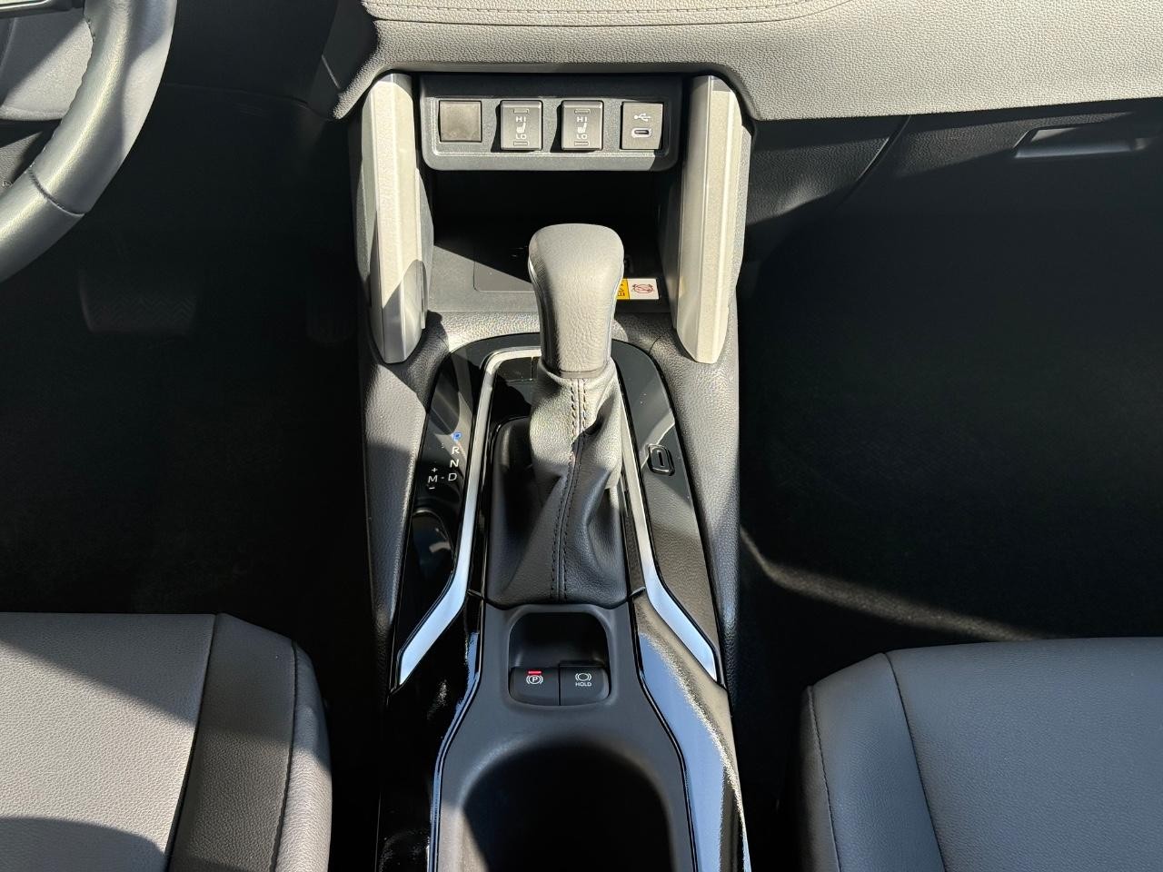 Toyota Corolla Cross Vehicle Image 20