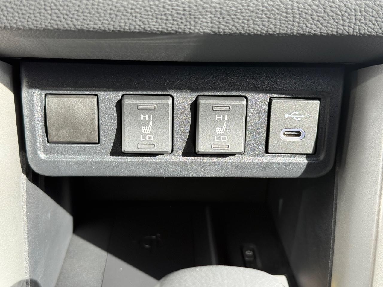 Toyota Corolla Cross Vehicle Image 28