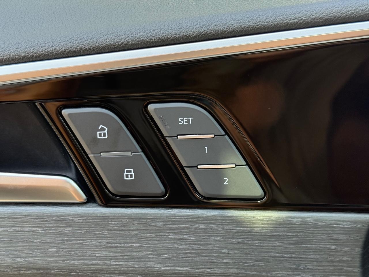 Audi A4 Sedan Vehicle Image 16