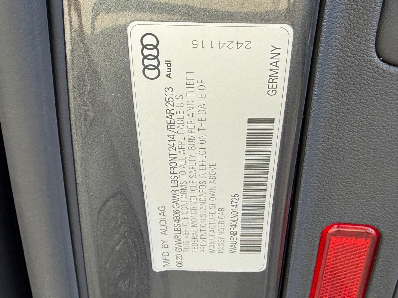 Audi A4 Sedan Vehicle Image 23