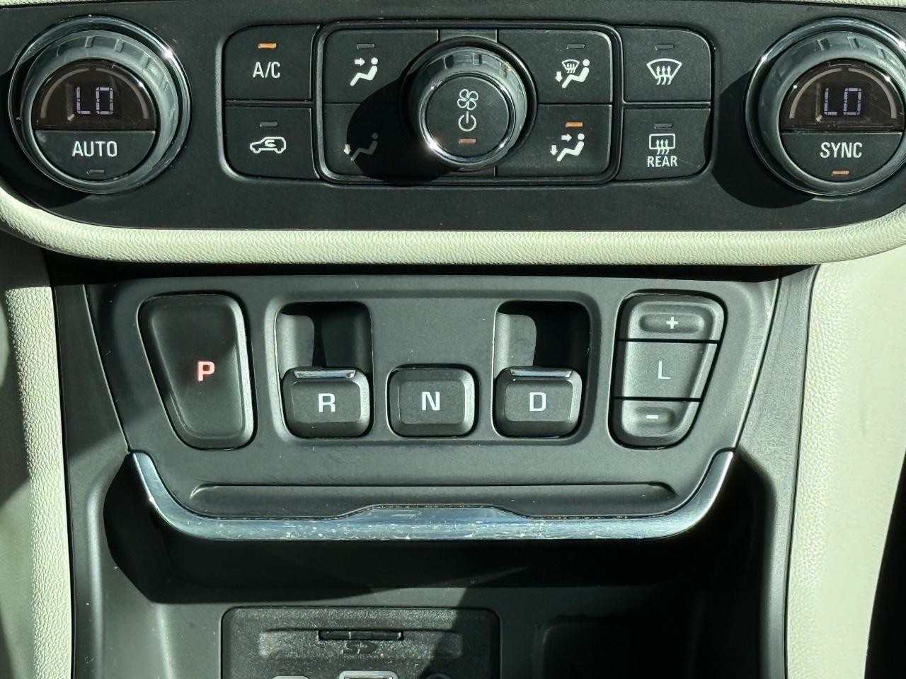 GMC Terrain Vehicle Image 12