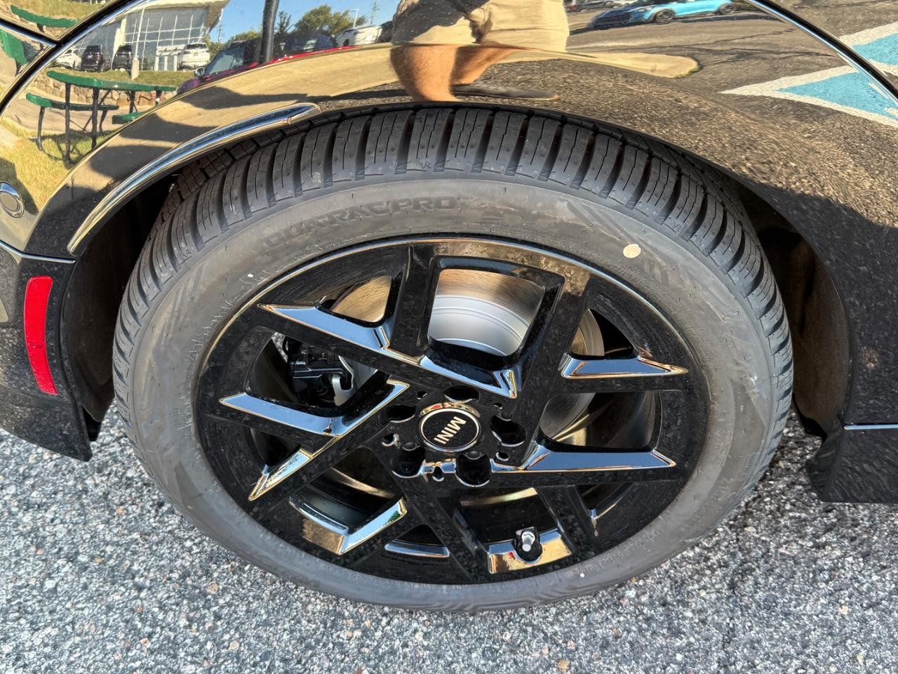 MINI Convertible Vehicle Image 04