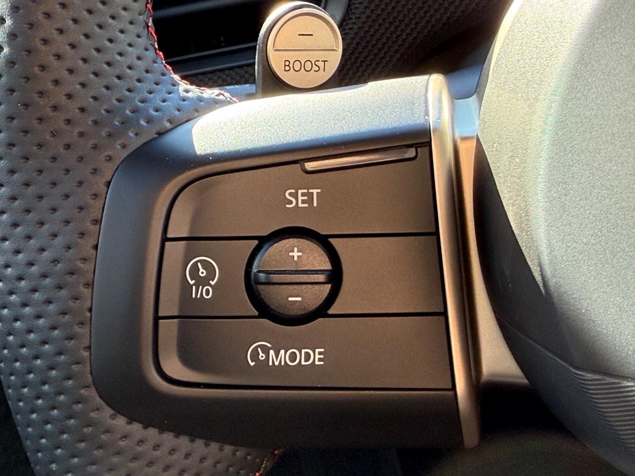 MINI Convertible Vehicle Image 12