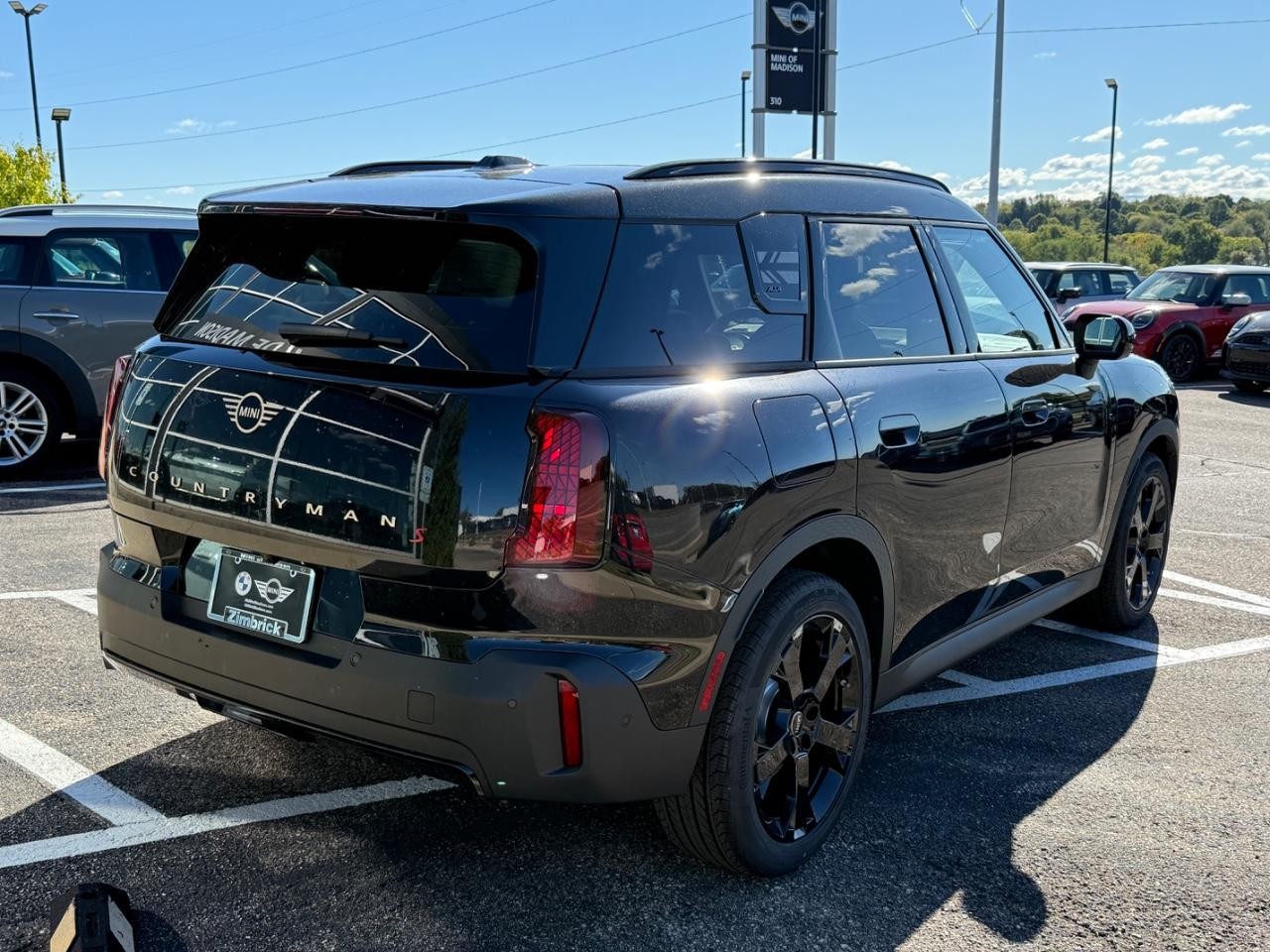 MINI Countryman Vehicle Image 03