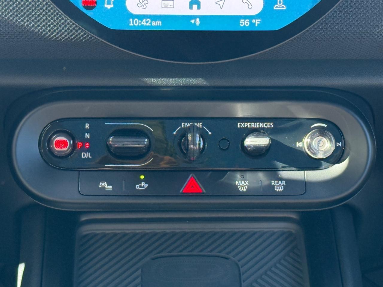 MINI Countryman Vehicle Image 08