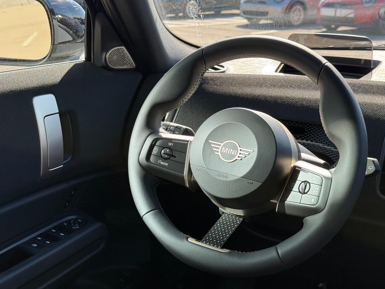 MINI Countryman Vehicle Image 09