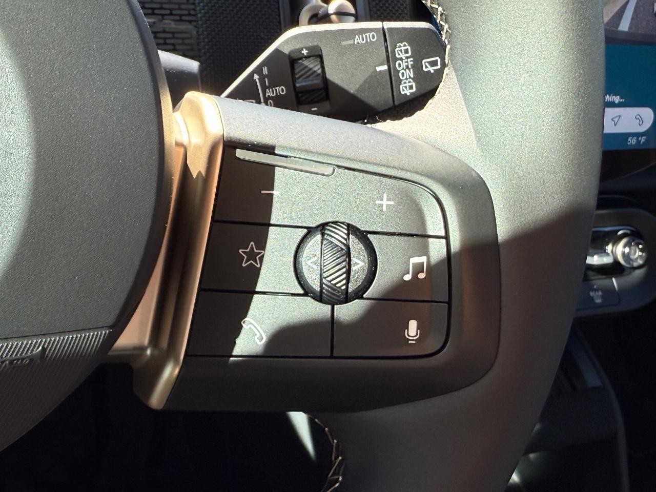 MINI Countryman Vehicle Image 12