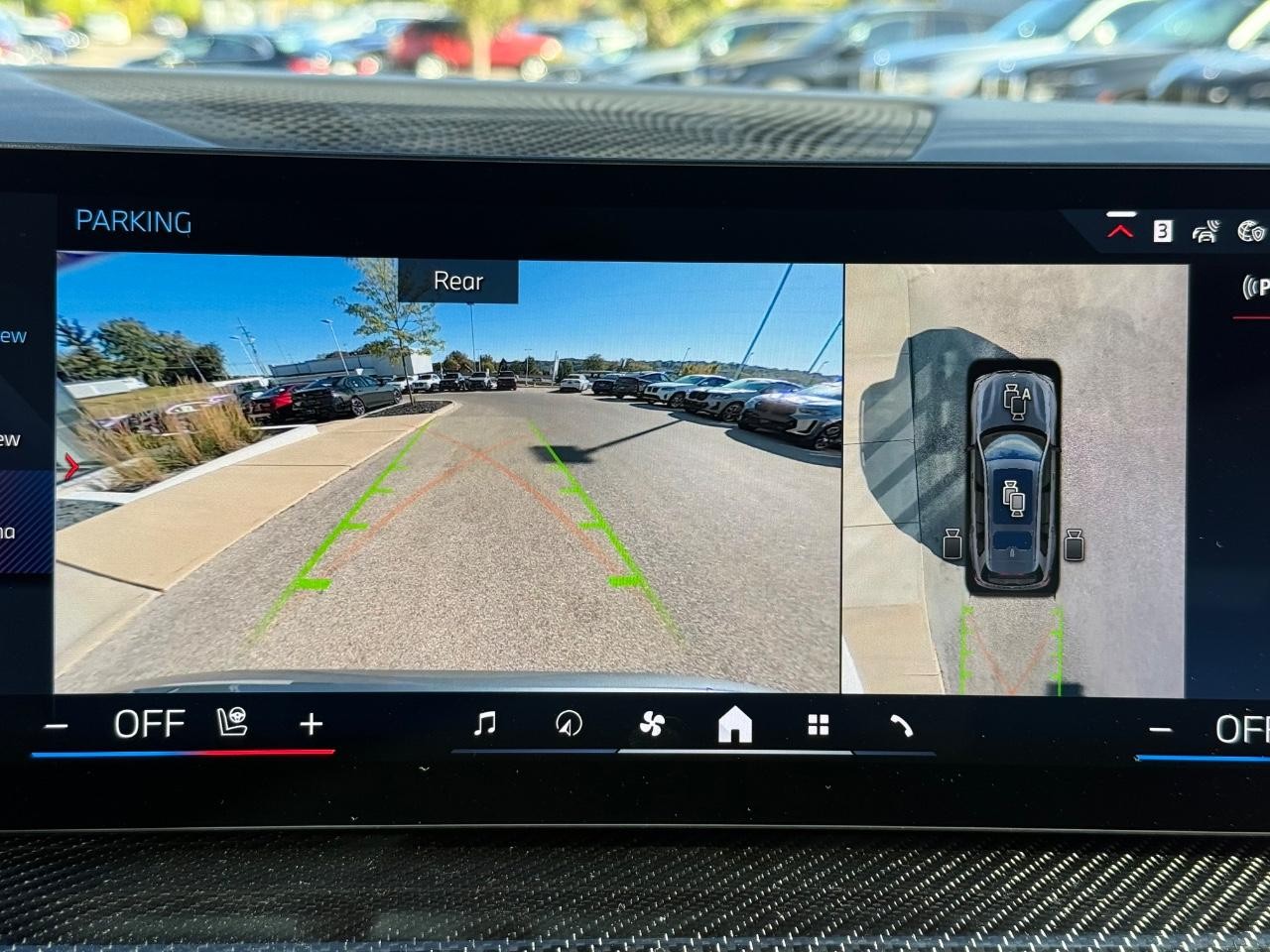 BMW X7 Vehicle Image 15