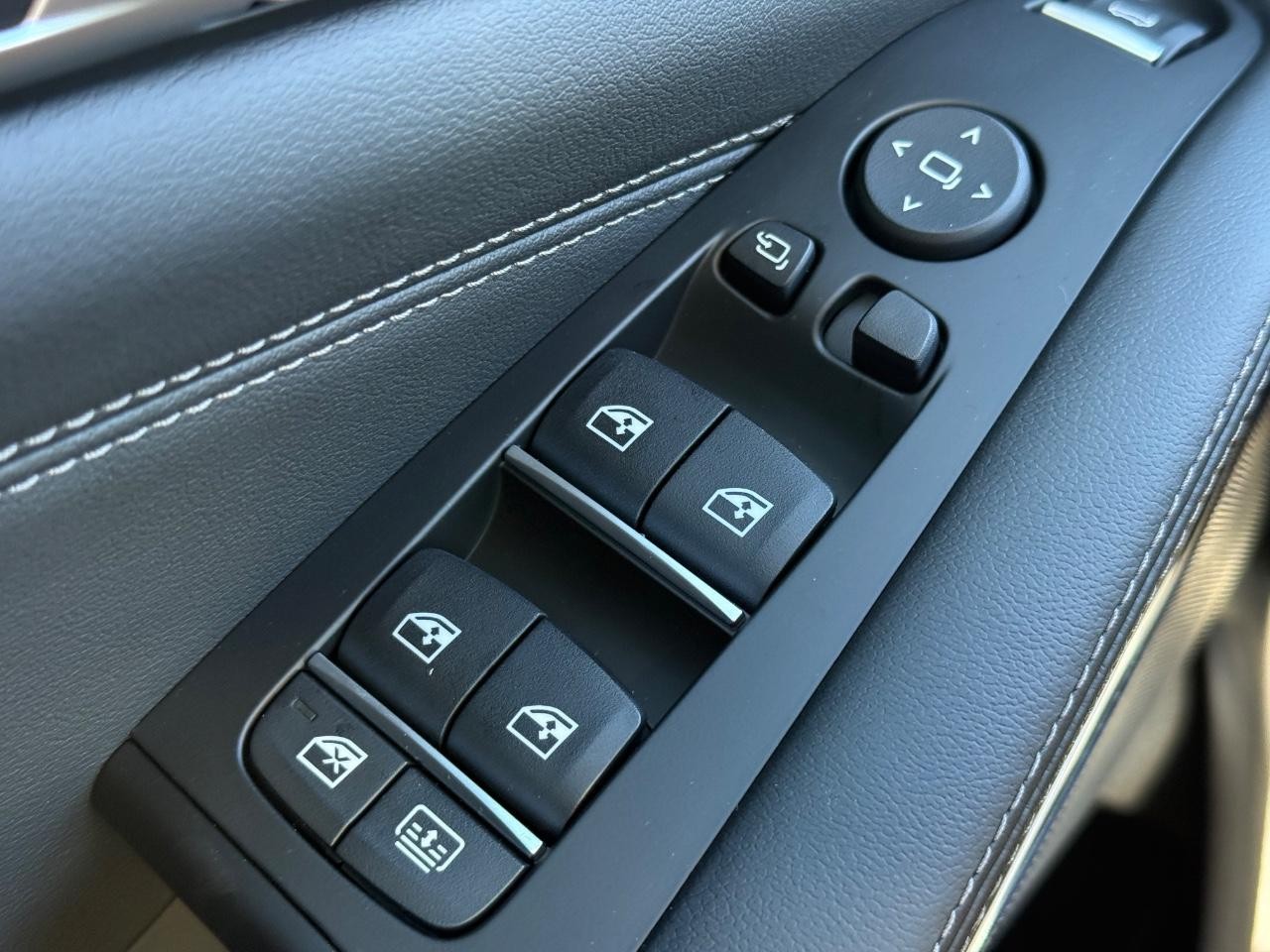 BMW X7 Vehicle Image 17