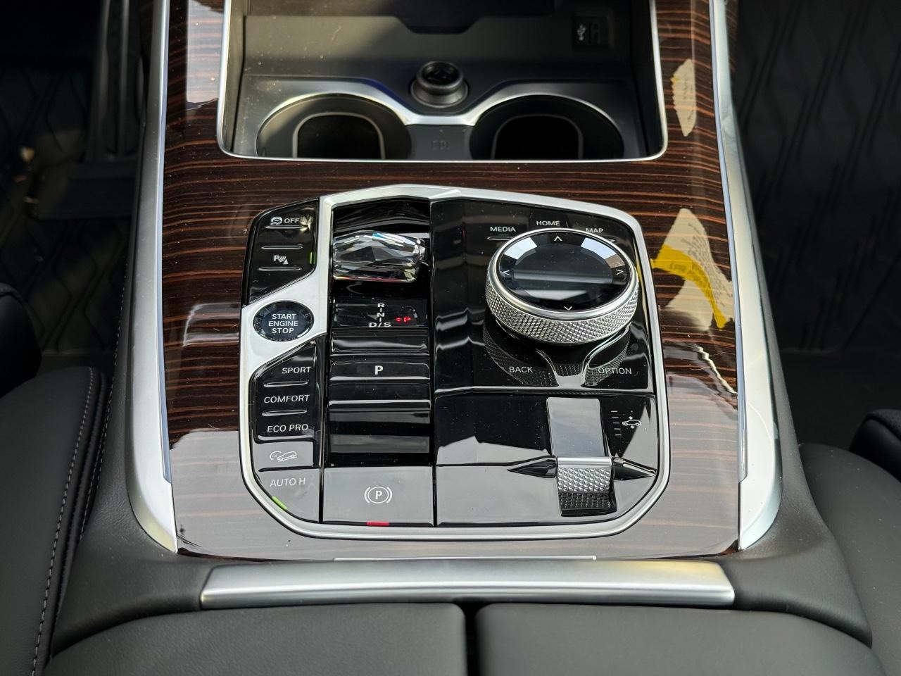 BMW X7 Vehicle Image 09
