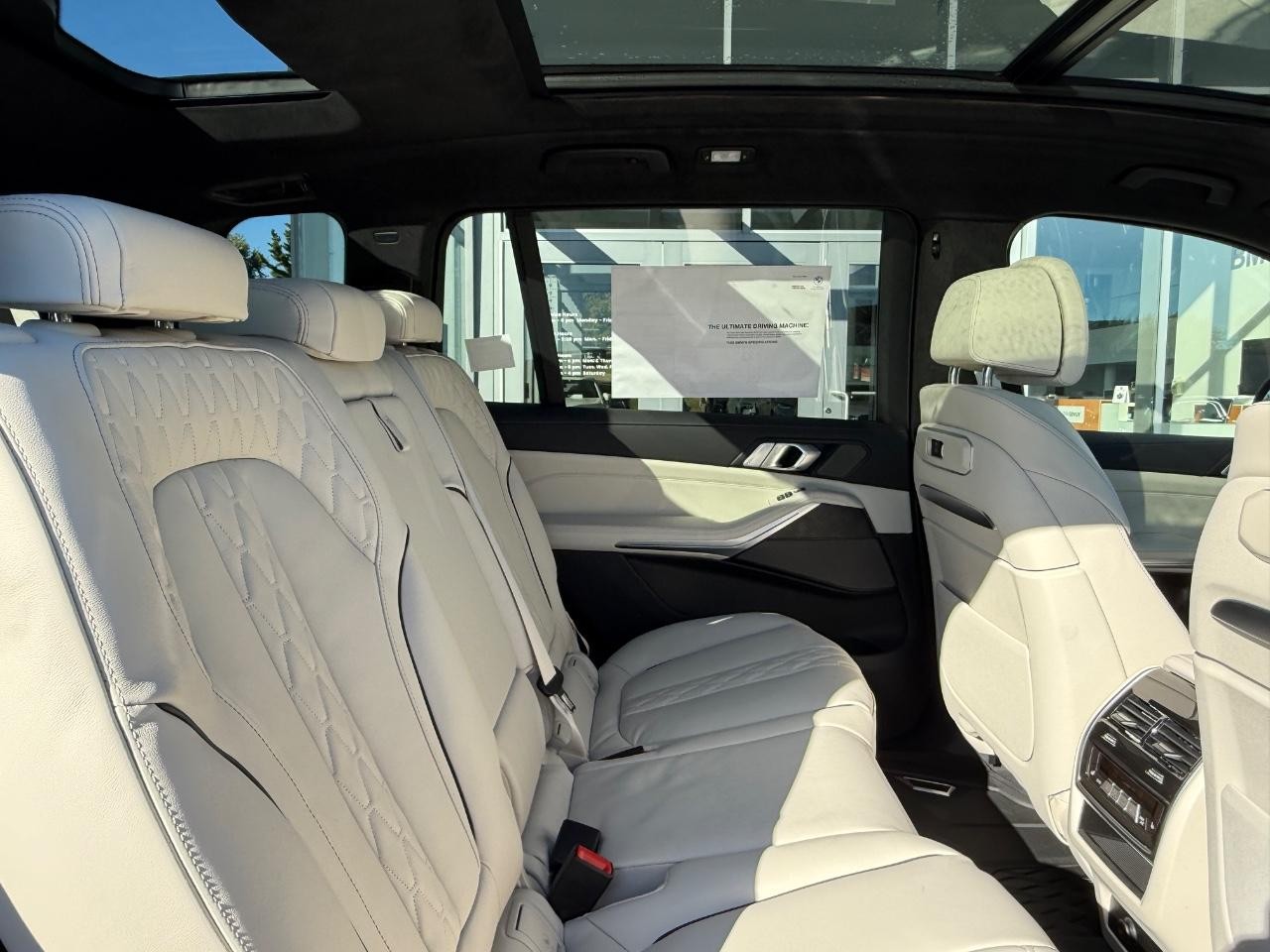 BMW X7 Vehicle Image 05