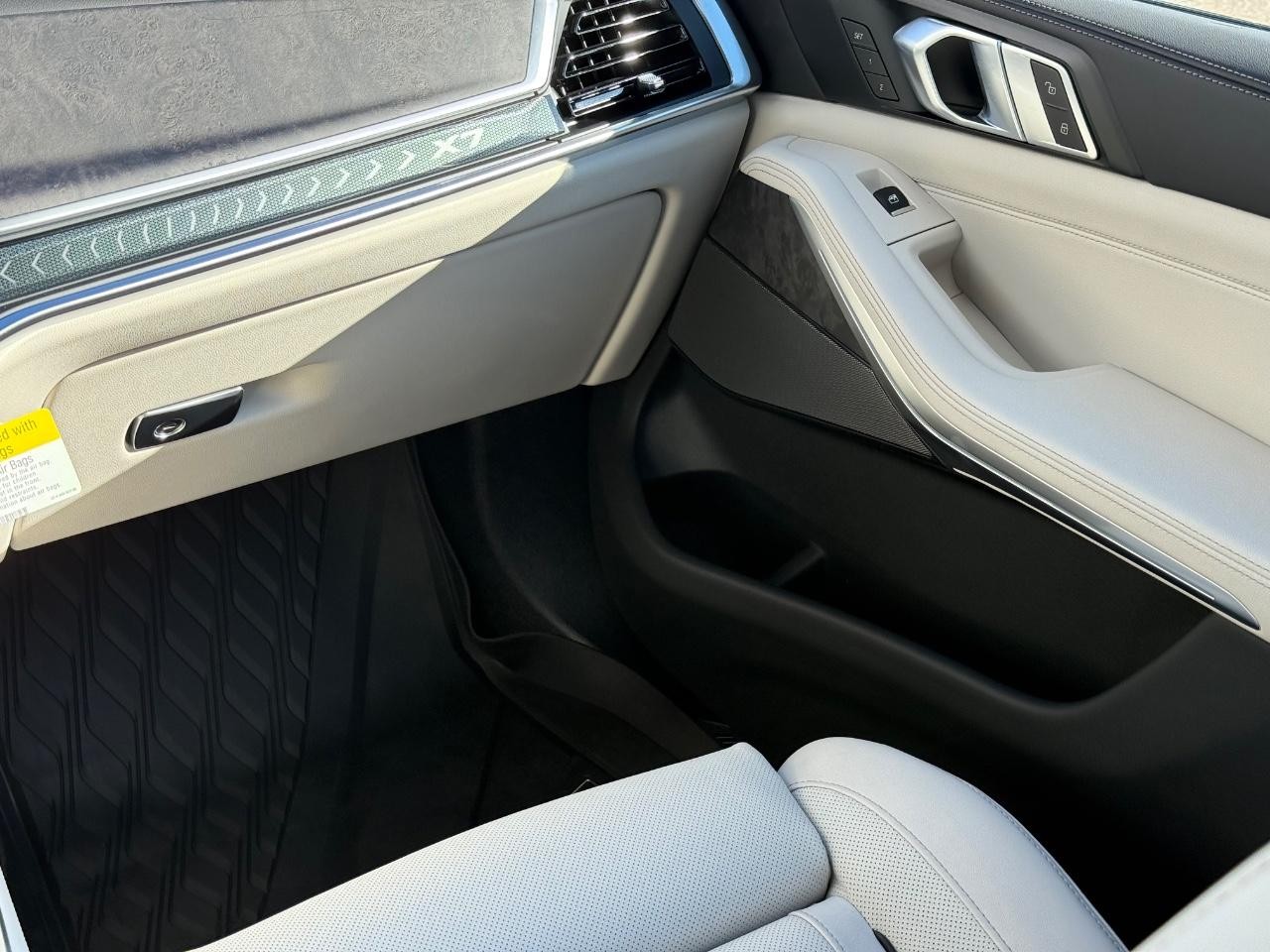 BMW X7 Vehicle Image 10