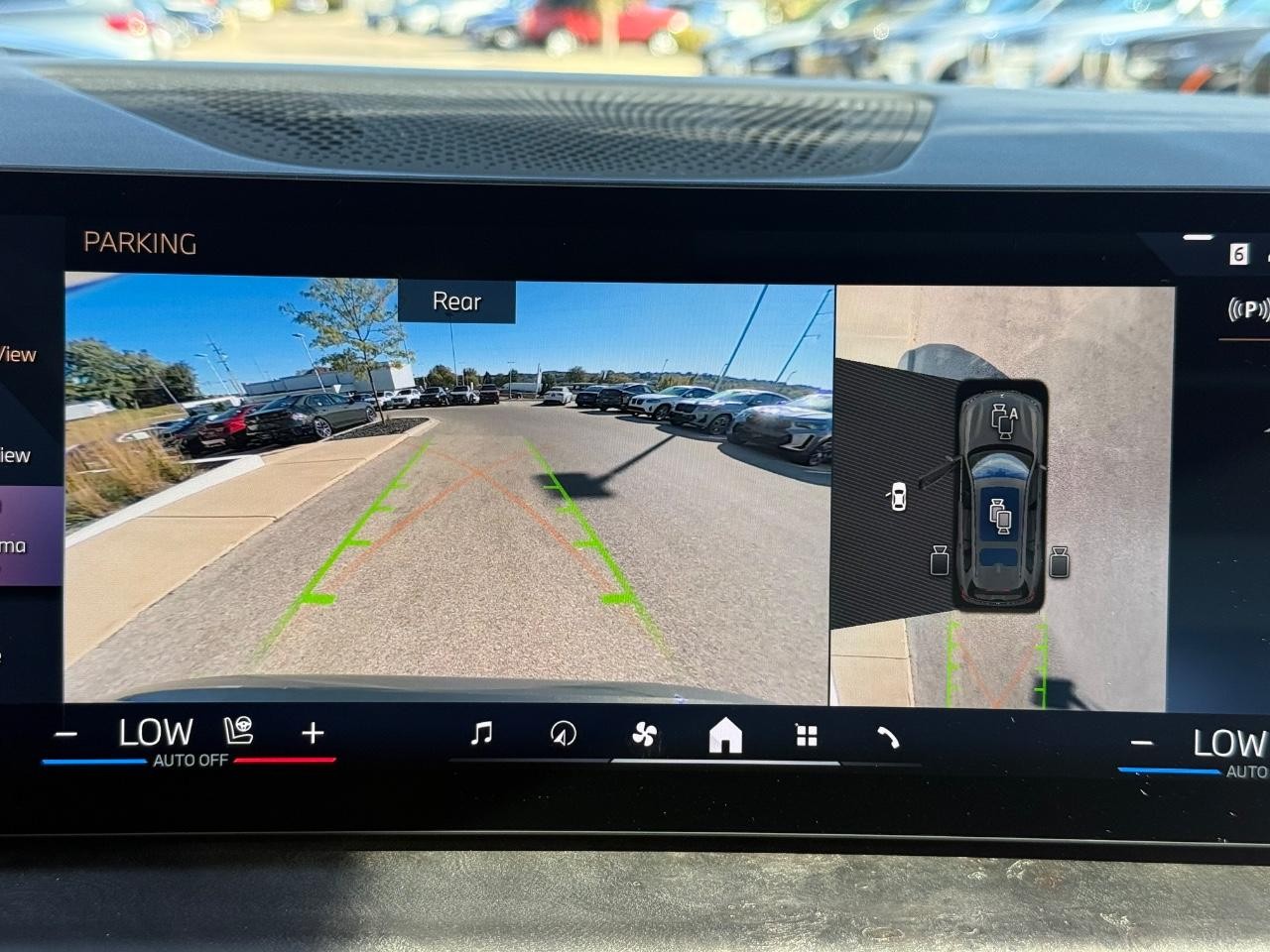 BMW X7 Vehicle Image 14