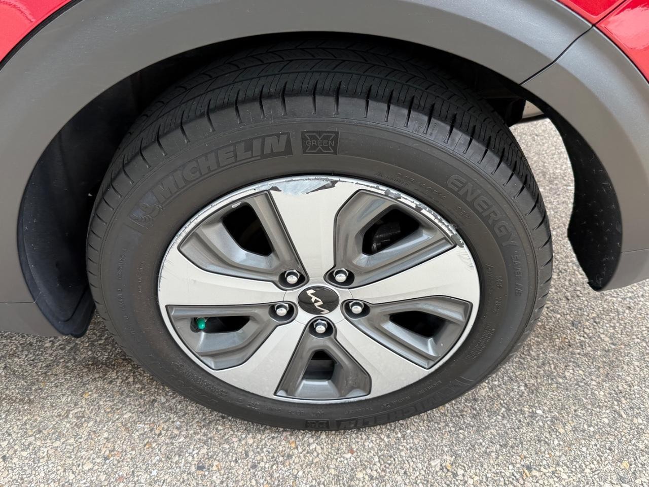 Kia Niro Vehicle Image 06