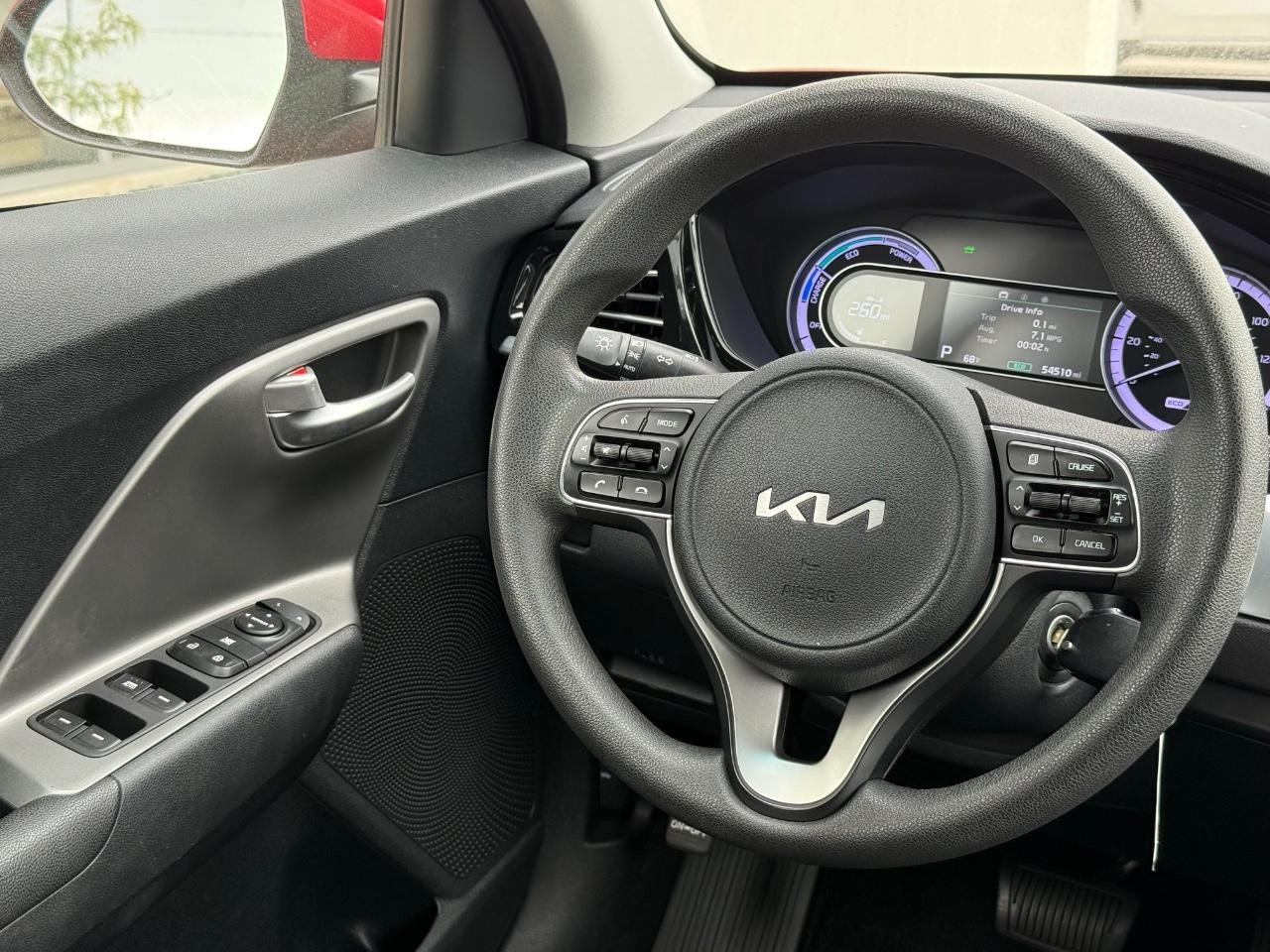 Kia Niro Vehicle Image 13
