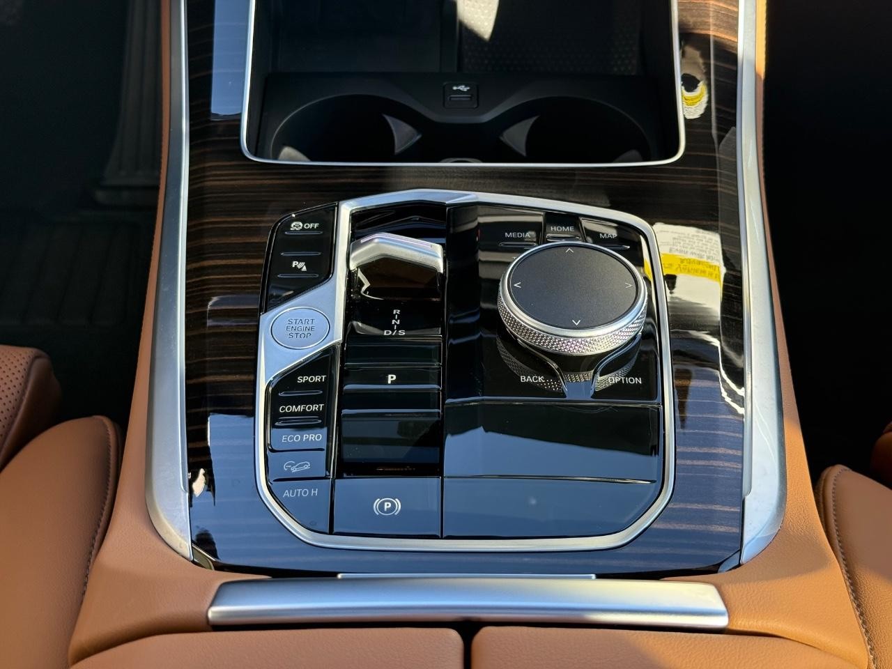 BMW X5 Vehicle Image 12