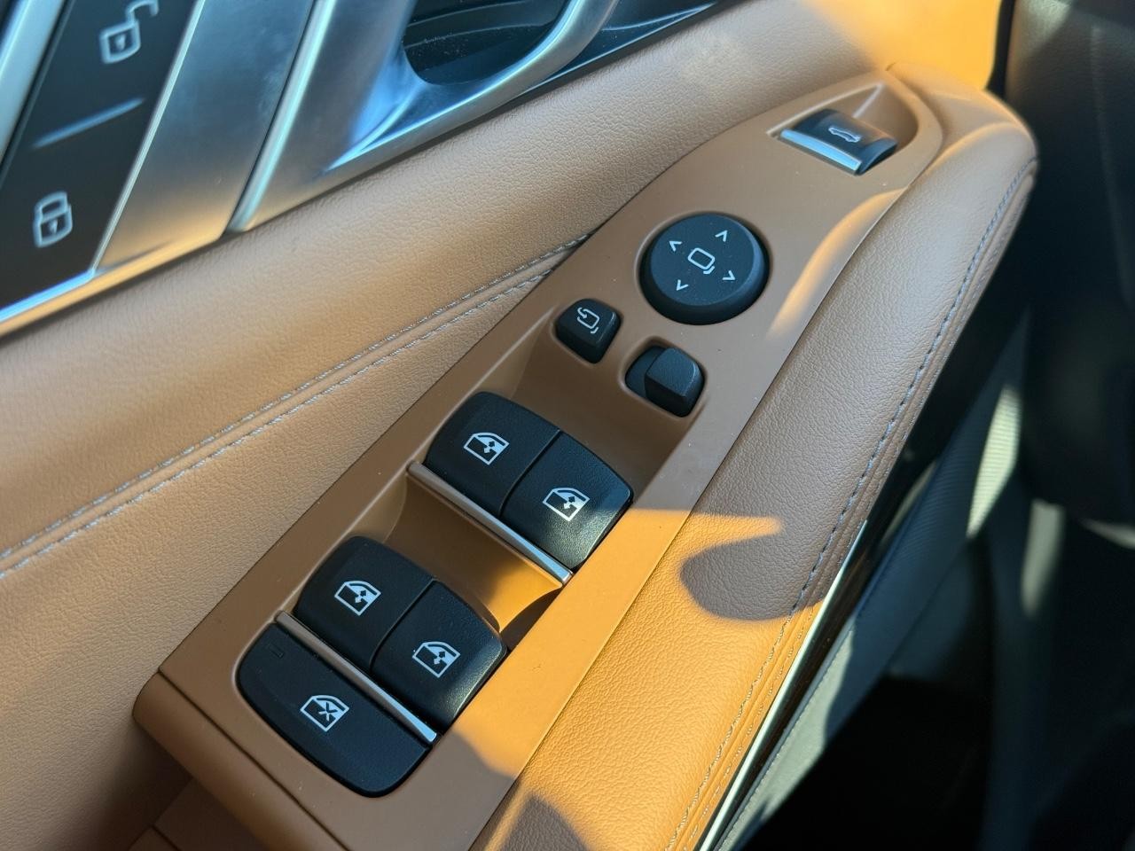 BMW X5 Vehicle Image 19