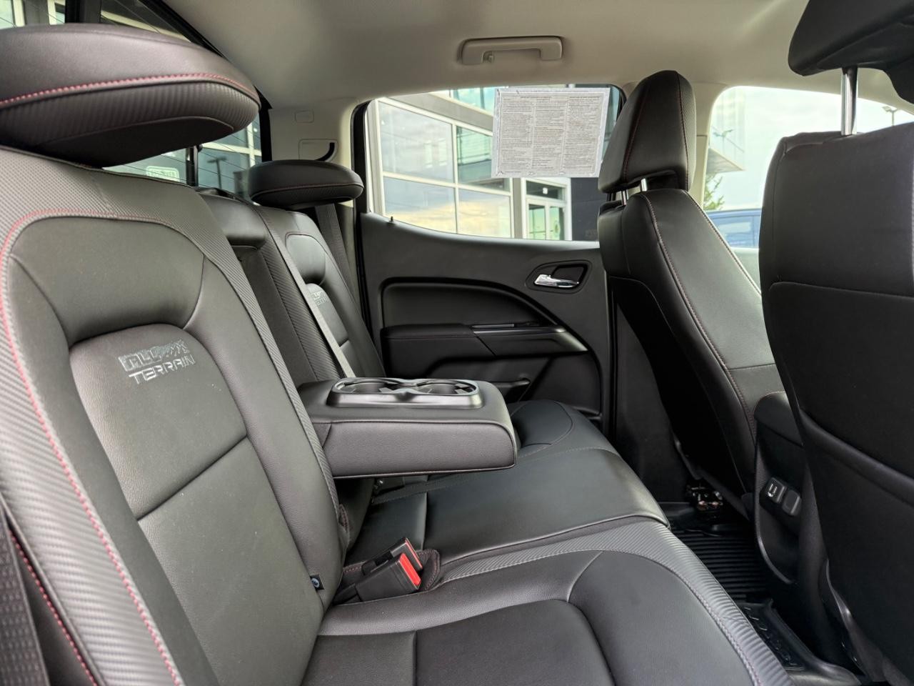 GMC Canyon Vehicle Image 10