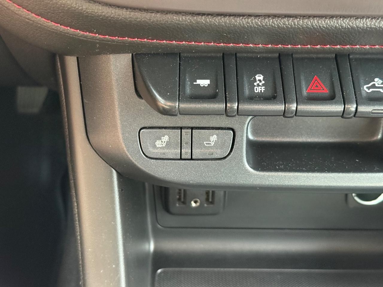 GMC Canyon Vehicle Image 20