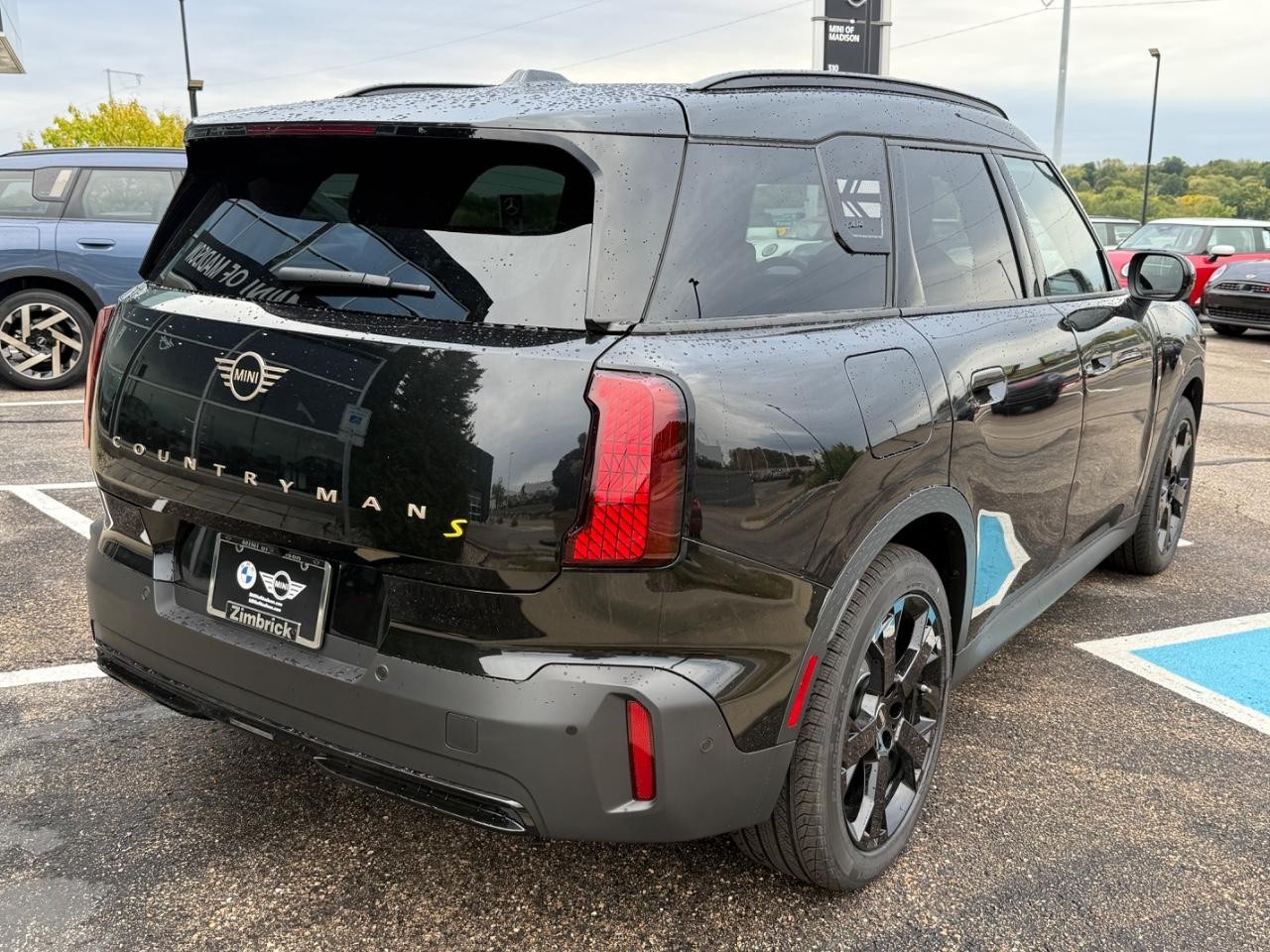 MINI Countryman Vehicle Image 03