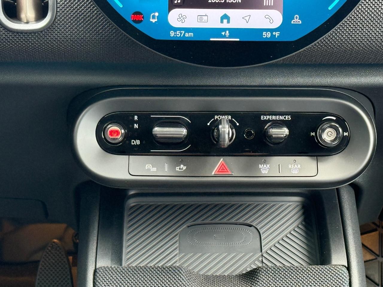 MINI Countryman Vehicle Image 08