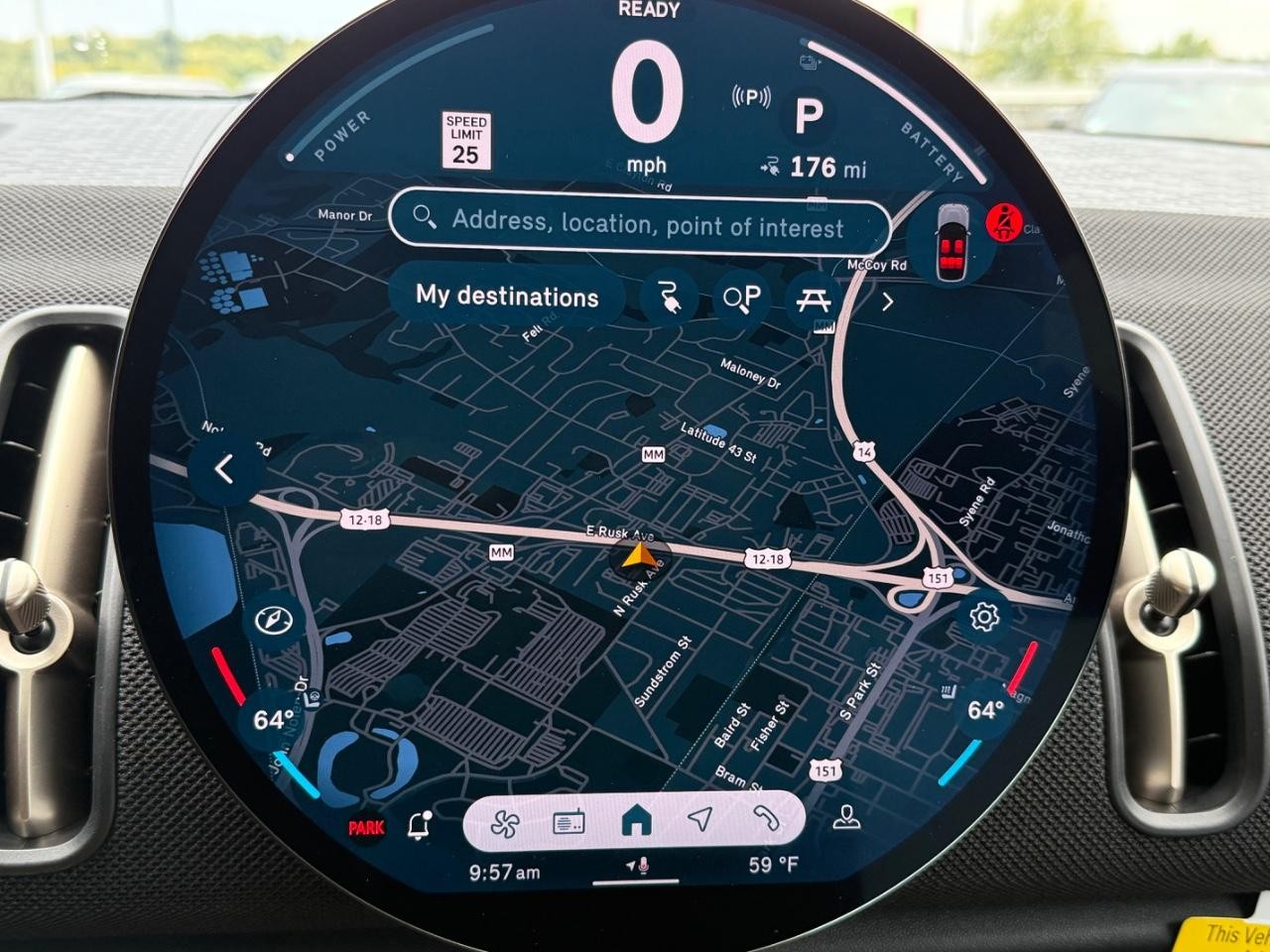 MINI Countryman Vehicle Image 14