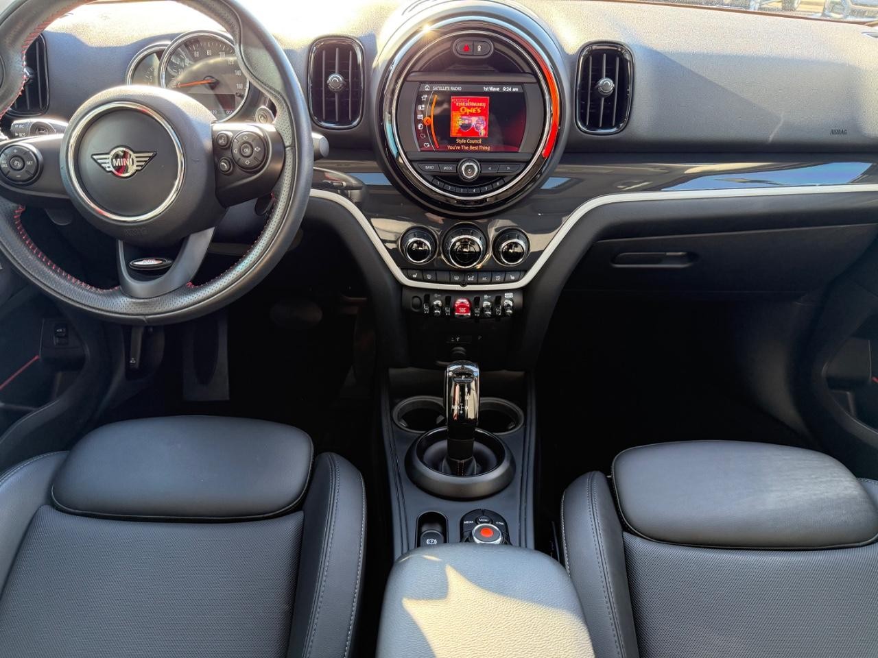 MINI Countryman Vehicle Image 11