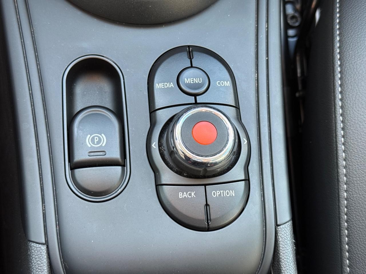 MINI Countryman Vehicle Image 20