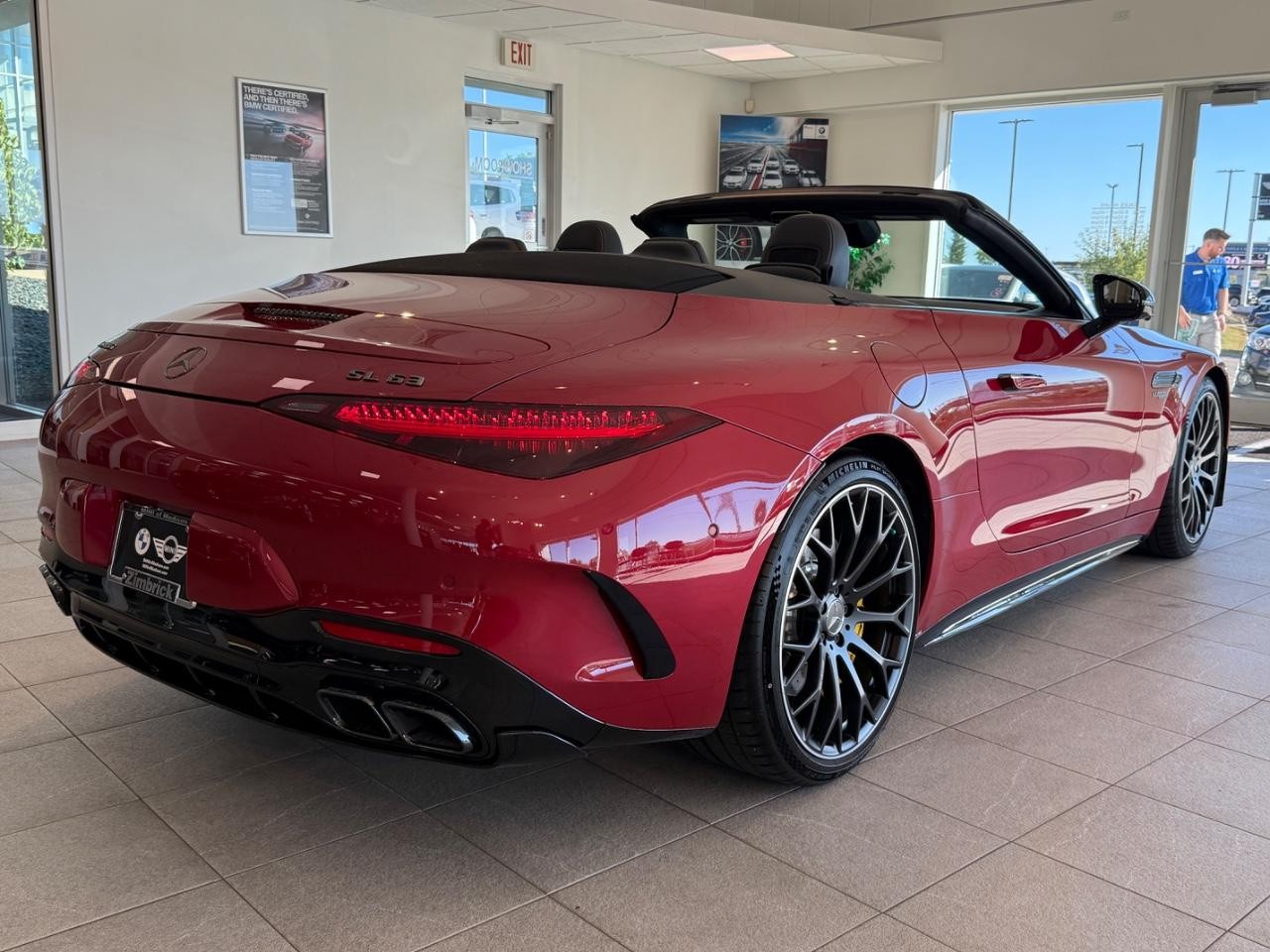 Mercedes-Benz SL Vehicle Image 02