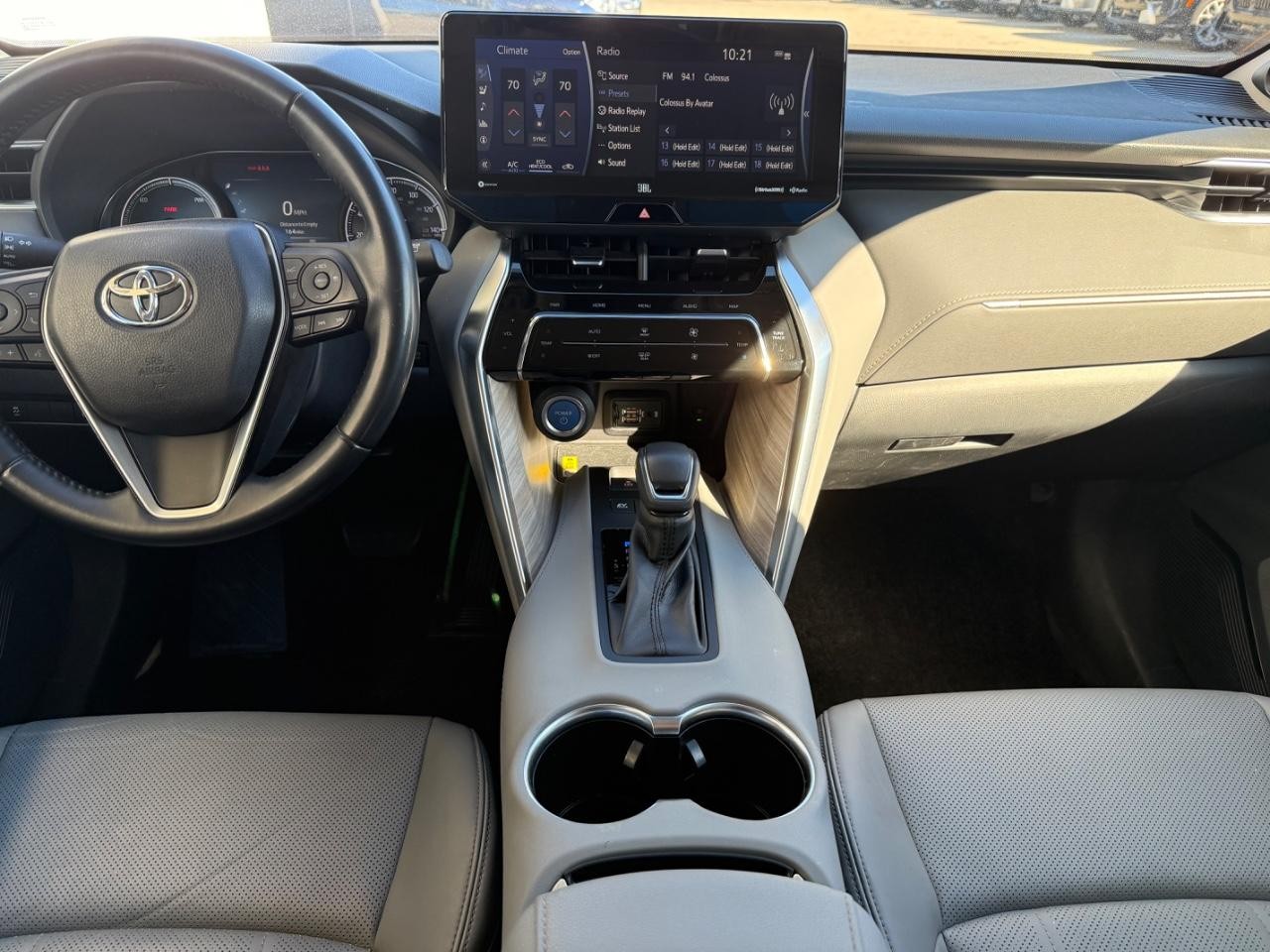 Toyota Venza Vehicle Image 11