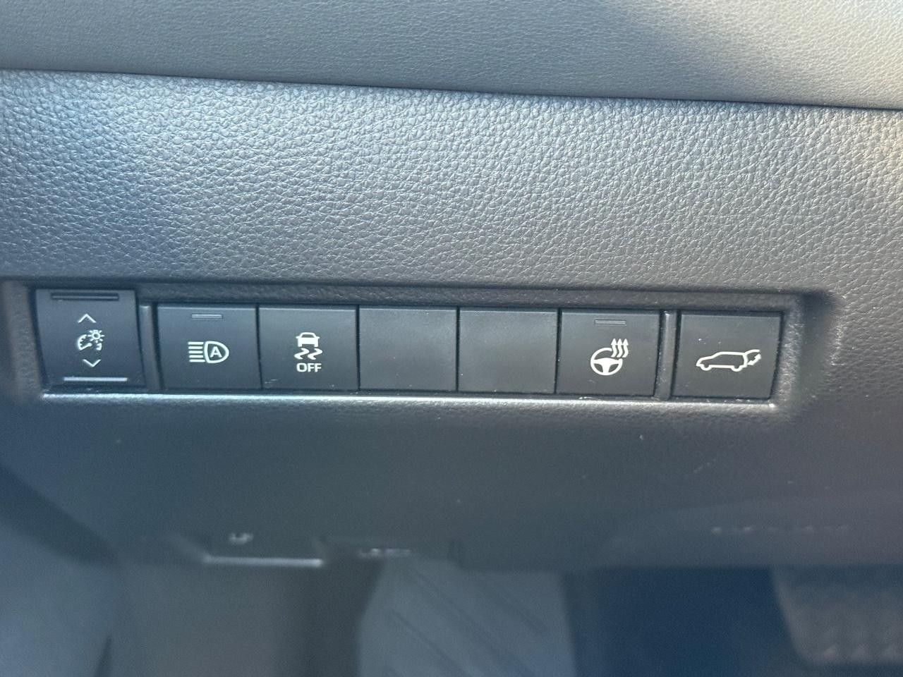 Toyota Venza Vehicle Image 17