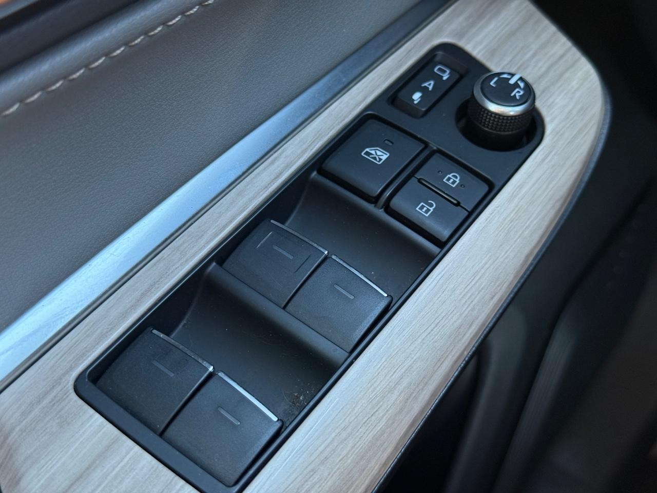 Toyota Venza Vehicle Image 22