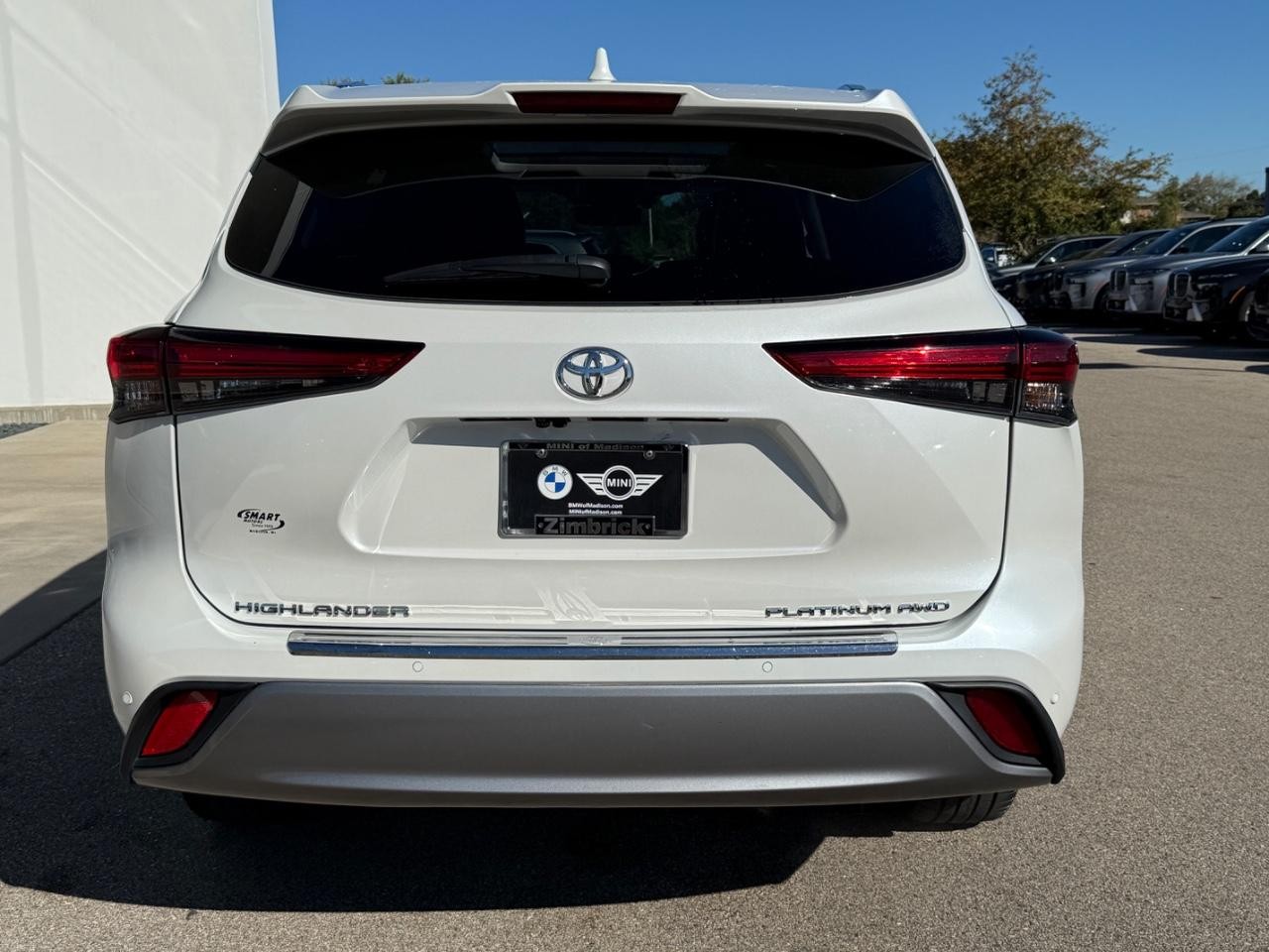 Toyota Highlander Vehicle Image 04