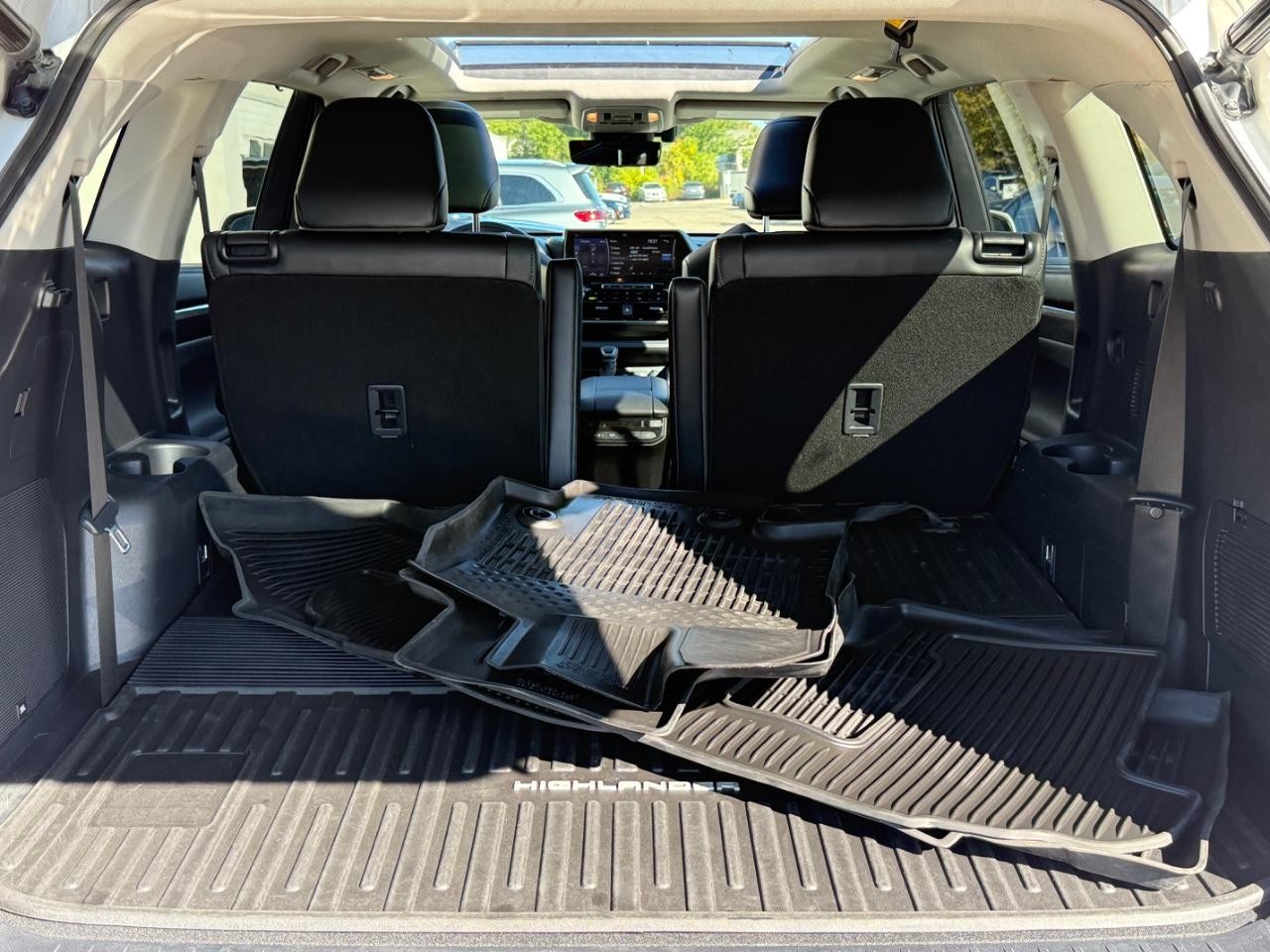 Toyota Highlander Vehicle Image 05