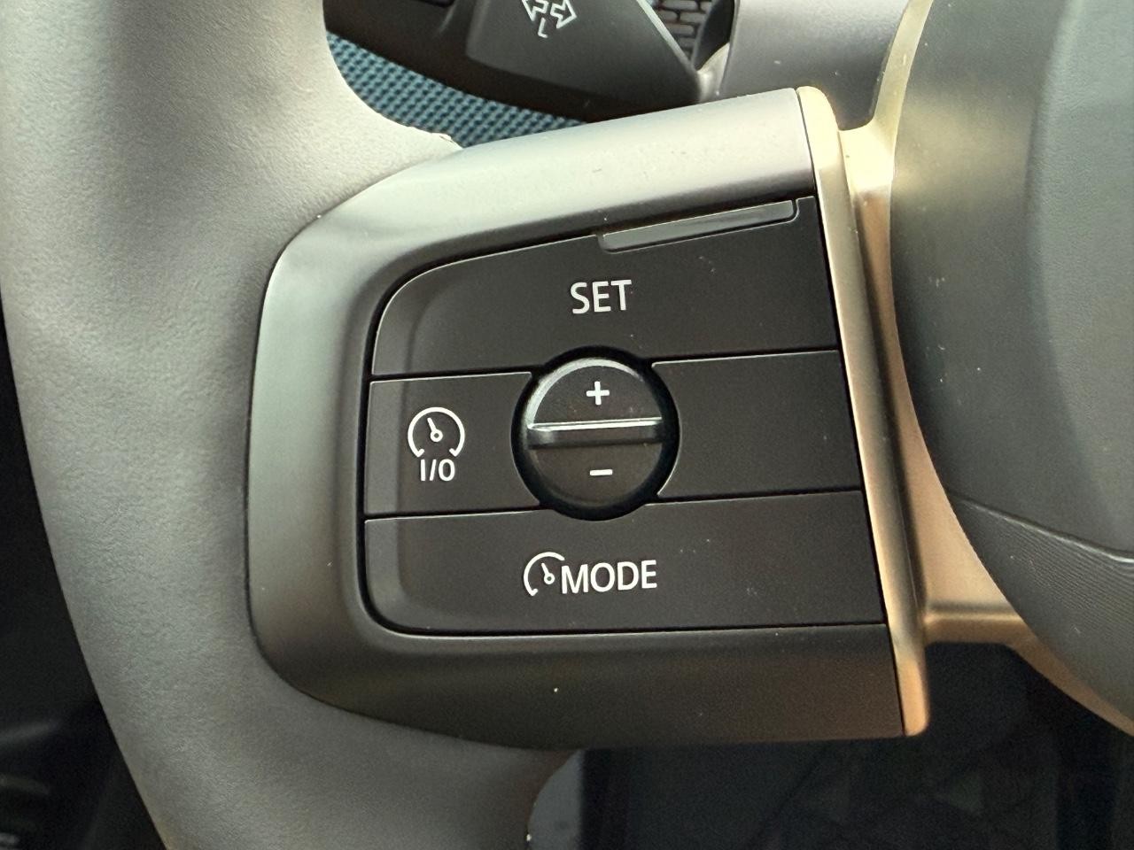 MINI Countryman Vehicle Image 11