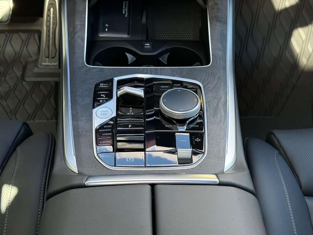 BMW X5 Vehicle Image 08