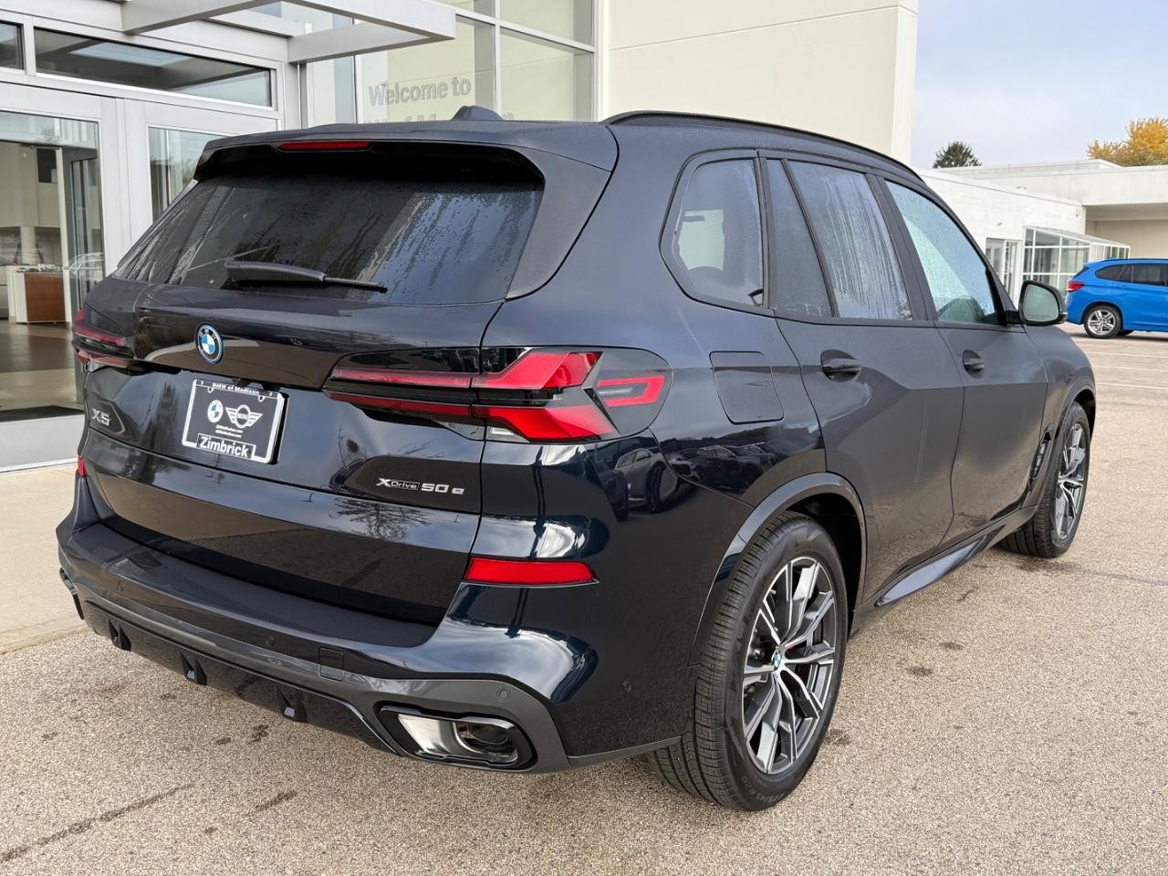 BMW X5 Vehicle Image 03