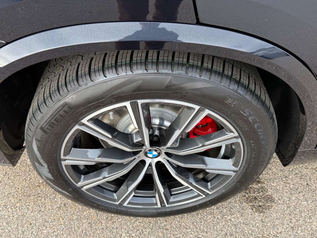 BMW X5 Vehicle Image 04