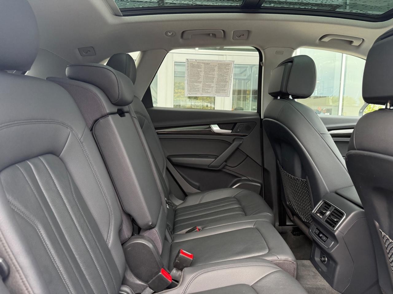 Audi Q5 Vehicle Image 10