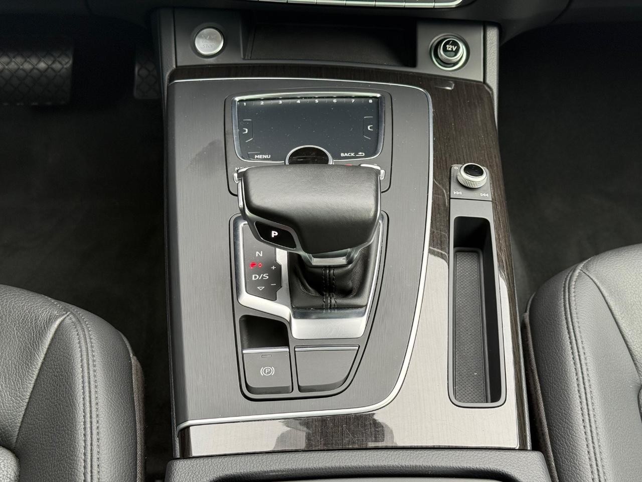 Audi Q5 Vehicle Image 14